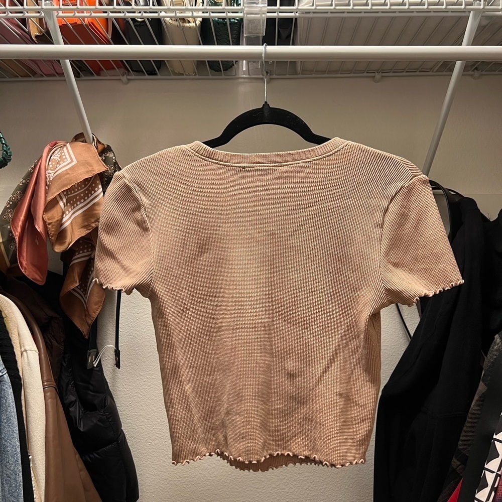 Forever 21 Tan Knitted graphic cropped tee | Tattoo Graphic | Small | NEW - Picture 5 of 5